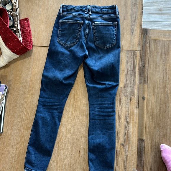 Good American Good Legs Crop Skinny Jeans - size 4 - Picture 5 of 5